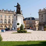 Διαμέρισμα Le Perchoir De Picasso Gare Cosy Sous Les Toits 3 Pers