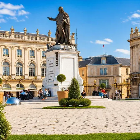Апартаменты Le Perchoir De Picasso Gare Cosy Sous Les Toits 3 Pers Нанси