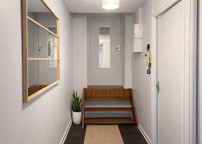 Le Perchoir De Picasso Gare Cosy Sous Les Toits 3 Pers Apartment