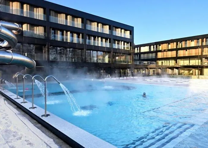 Apartment Le Perchoir De Picasso Gare Cosy Sous Les Toits 3 Pers *